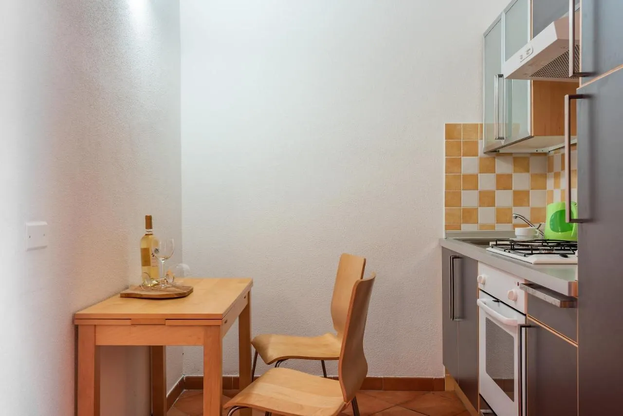 Relaxing Cristal Blu Studio Sleeps 3 Num1488 Santa Teresa Gallura Lägenhet